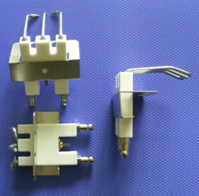 Поставка 95% глинозема керамического игольчатого искрового электрода для газовой горелки